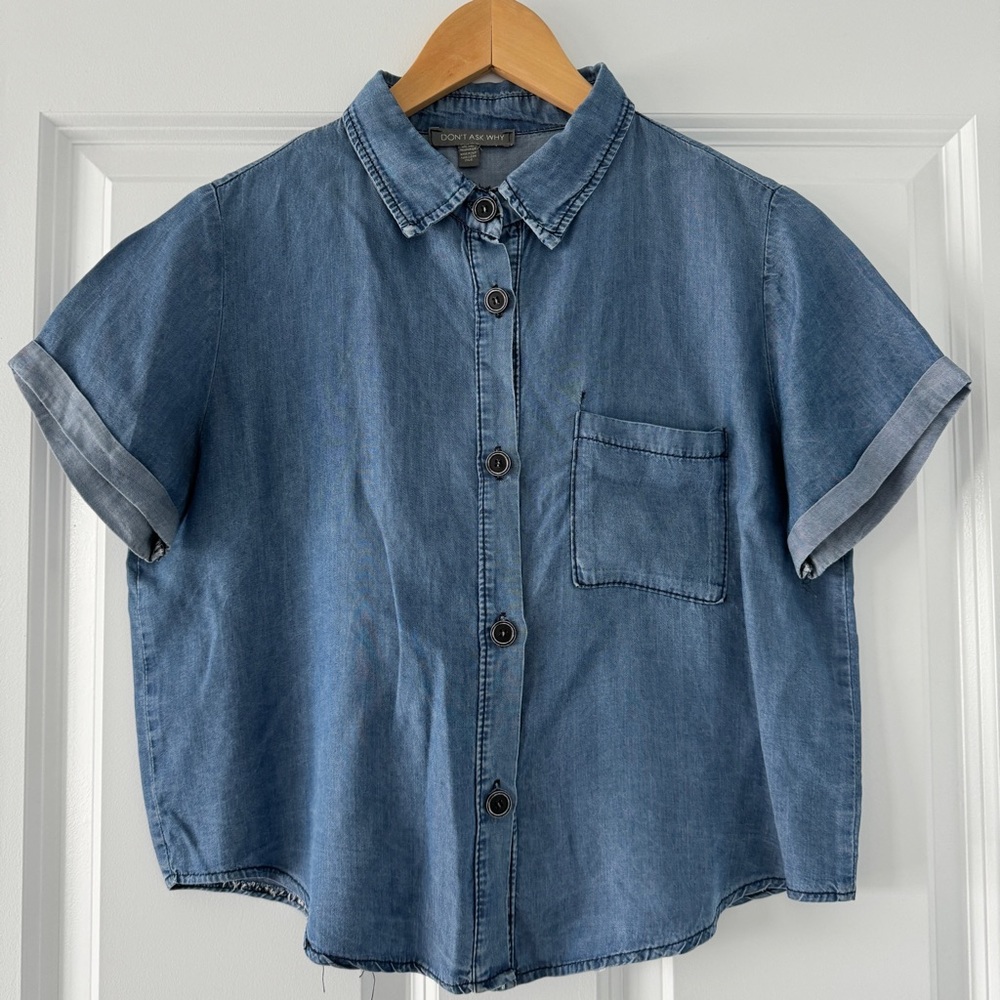 ⭐️ American Eagle Don’t Ask Why Denim Tee